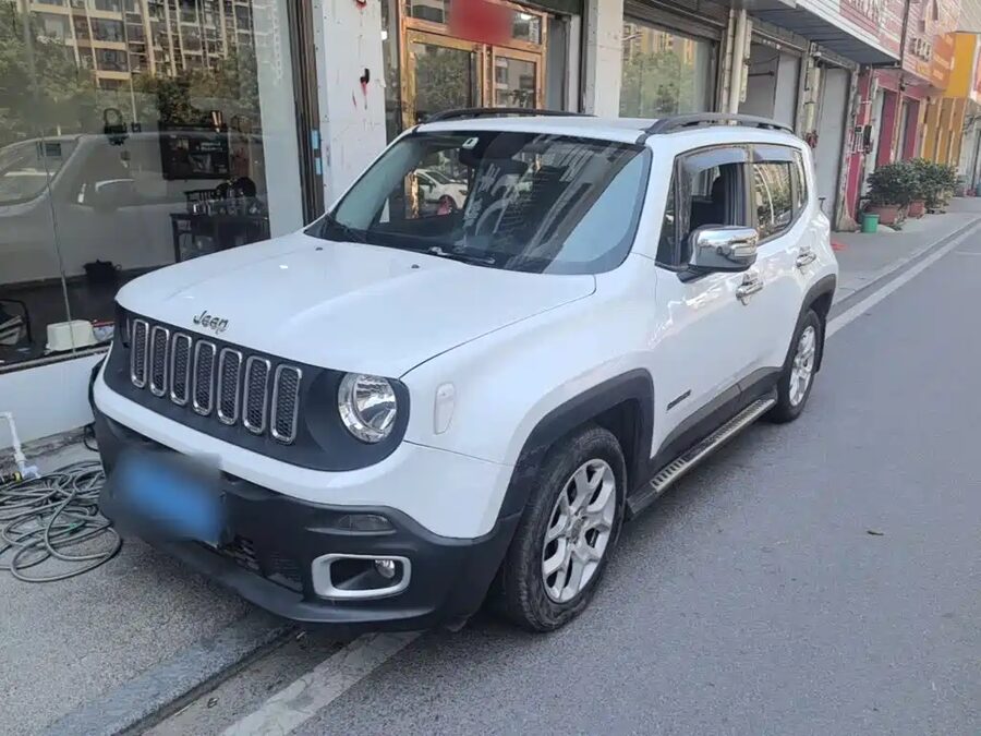 Jeep Renegade, 2017 — фото продавца с che168