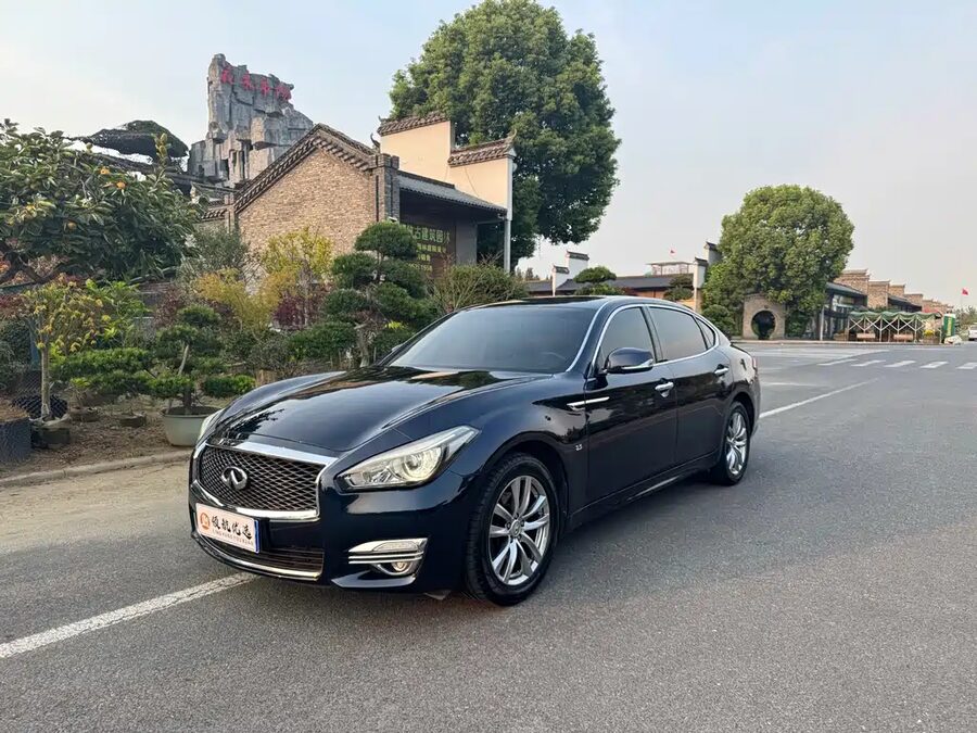 Infiniti Q70, 2018 — фото продавца с che168