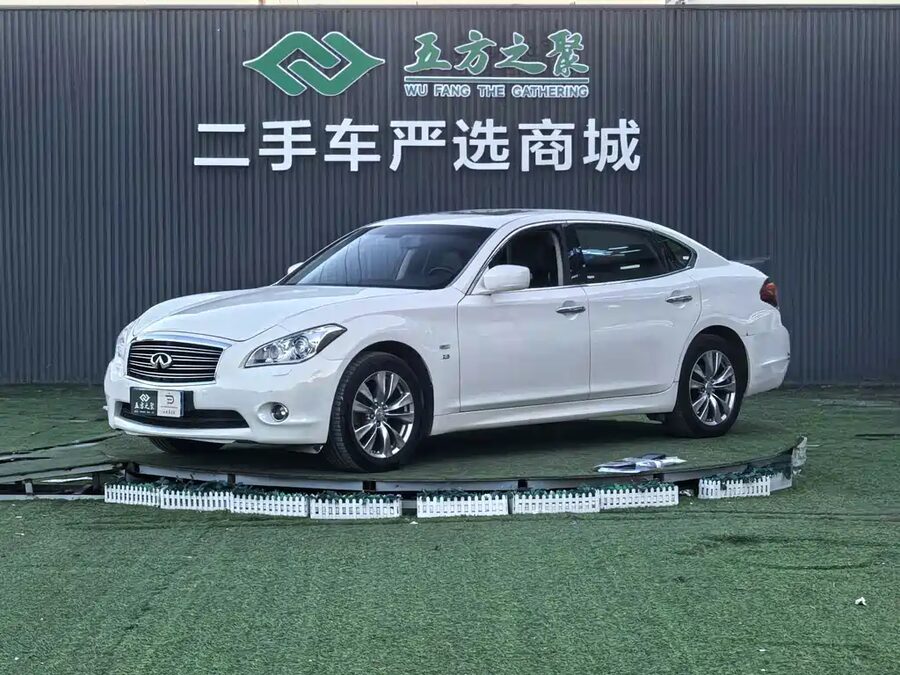 Infiniti Q70, 2014 — фото продавца с che168