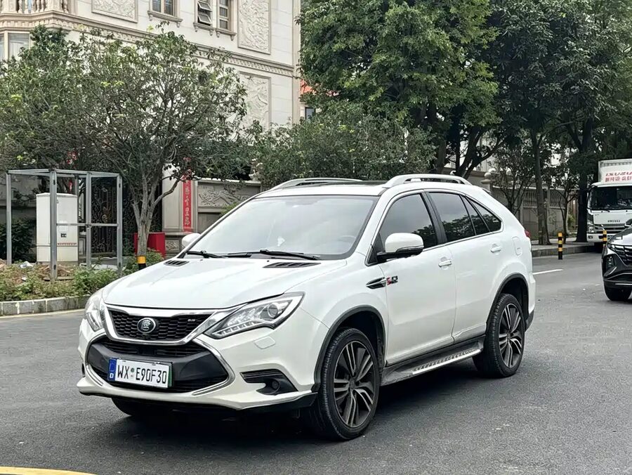 BYD Tang New Energy, 2017 — фото продавца с che168