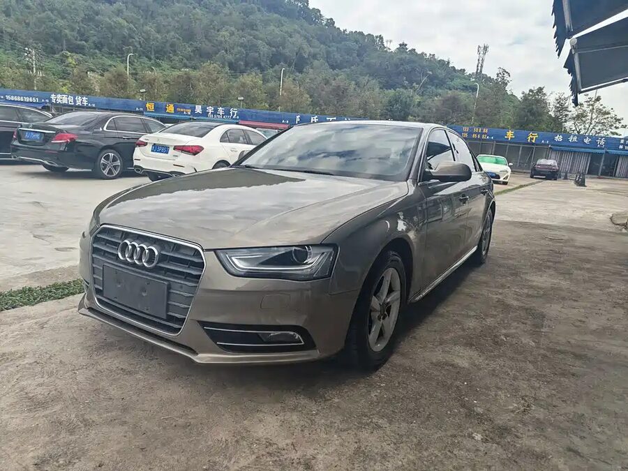 Audi A4L, 2012 — фото продавца с che168