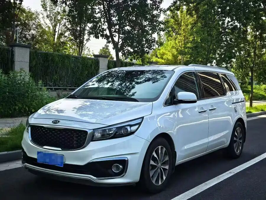 Kia Carnival, 2016 — фото продавца с che168