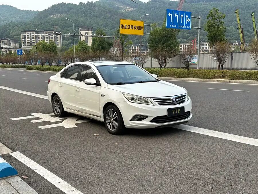 Changan Eado, 2015 — фото продавца с che168