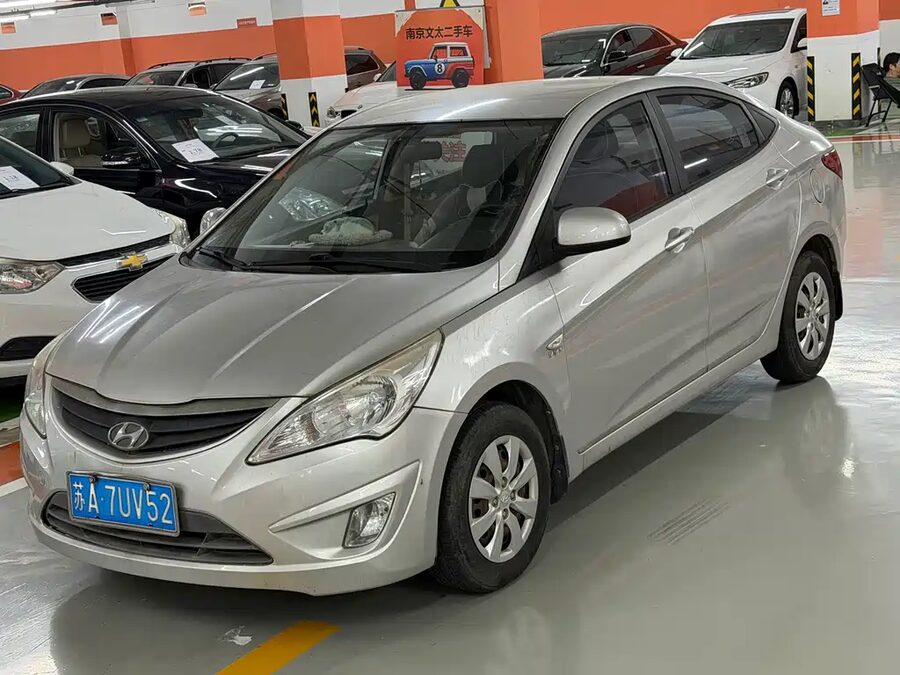 Hyundai Verna, 2012 — фото продавца с che168