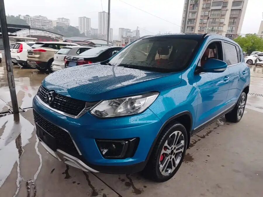 BAIC Senova X35, 2017 — фото продавца с che168