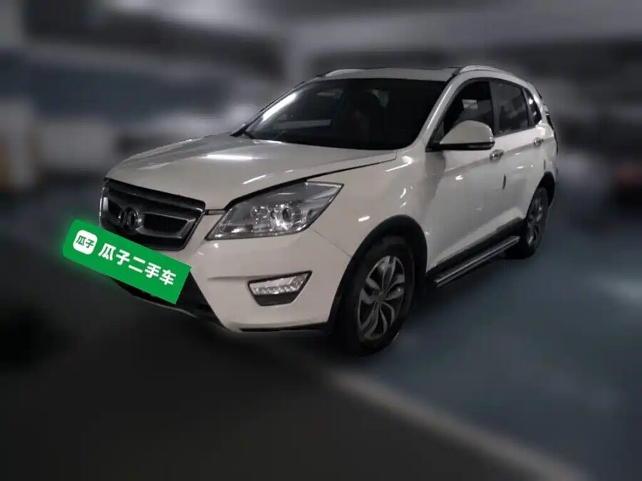 BAIC Senova X65, 2015 — фото продавца с che168