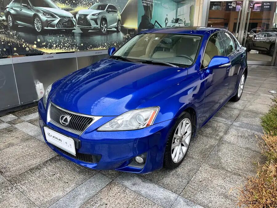 Lexus IS, 2012 — фото продавца с che168