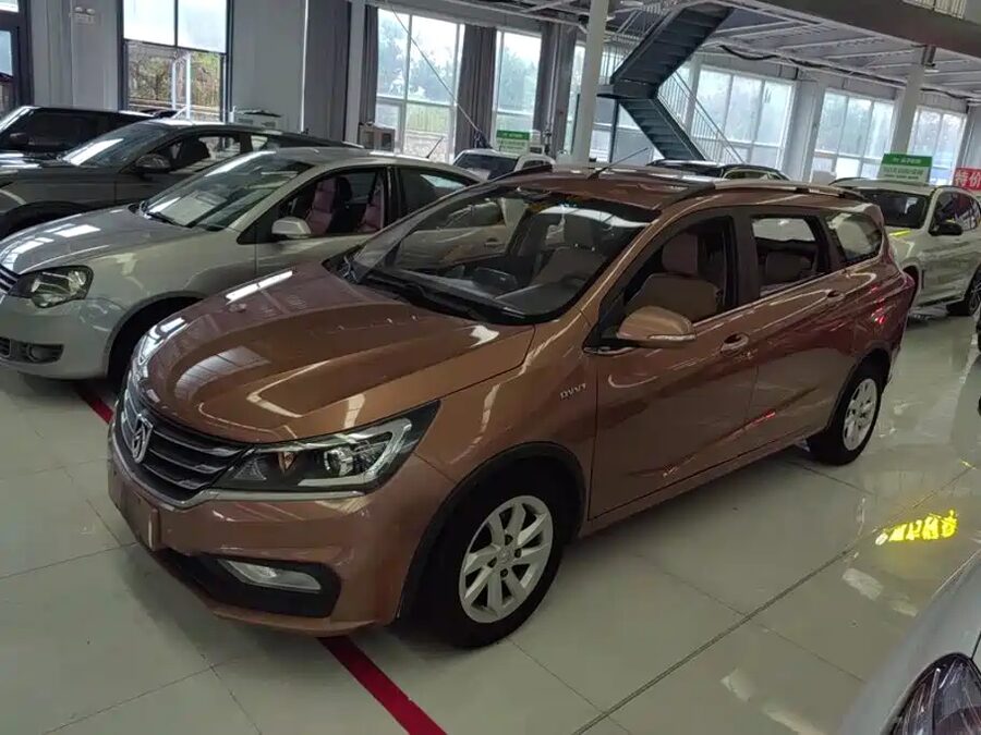 Baojun 310W, 2018 — фото продавца с che168