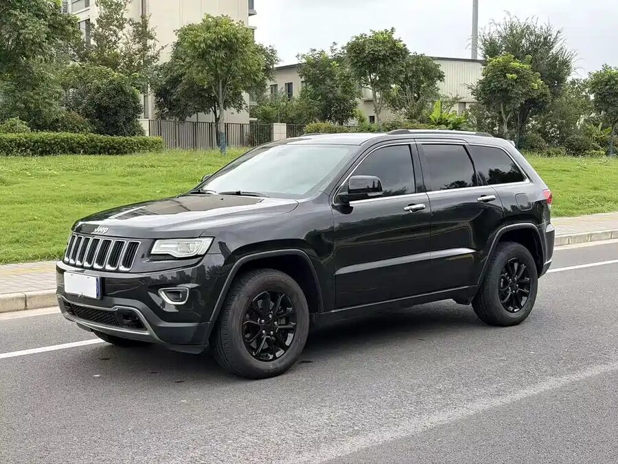 Jeep Grand Cherokee (Import), 2014 — фото продавца с che168