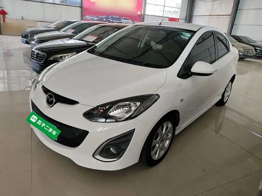 Mazda 2, 2015 — фото продавца с che168