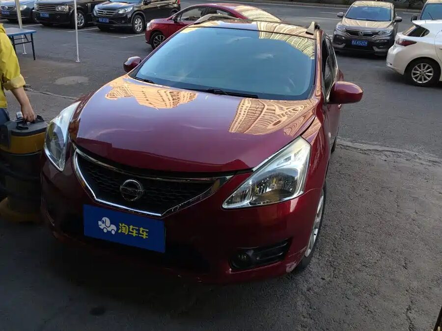Nissan Tiida, 2011 — фото продавца с che168