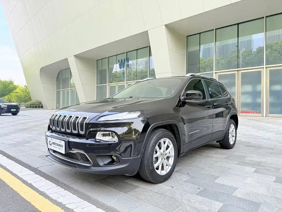 Jeep Cherokee, 2016 — фото продавца с che168