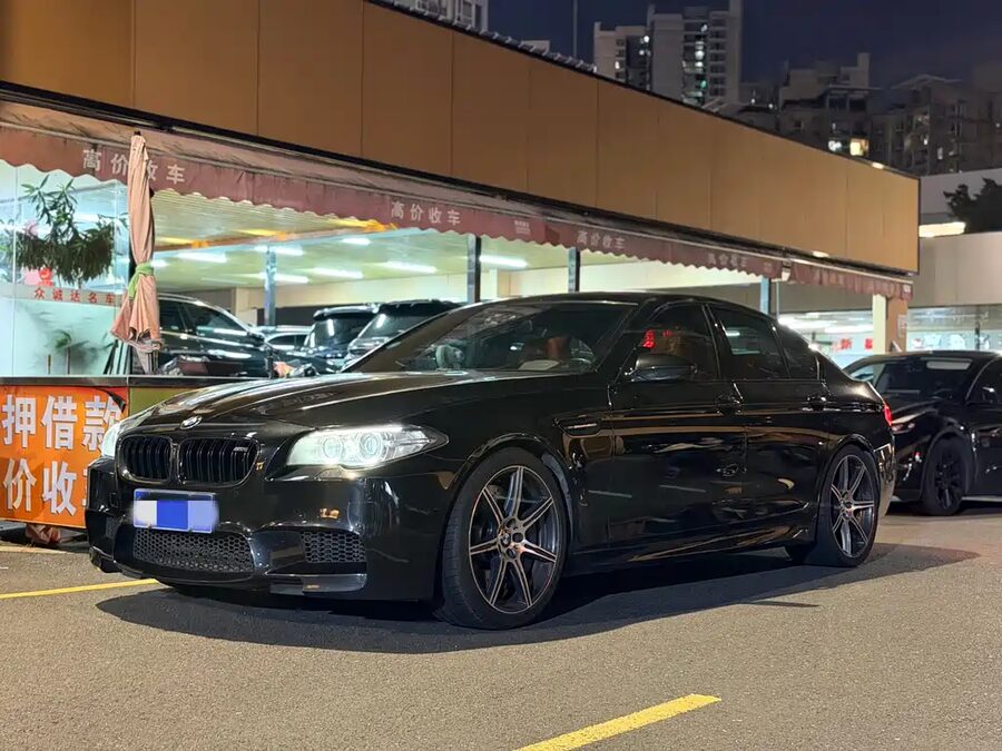 BMW M5, 2015 — фото продавца с che168