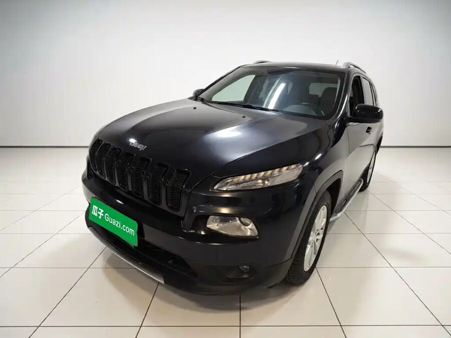 Jeep Cherokee, 2016 — фото продавца с che168