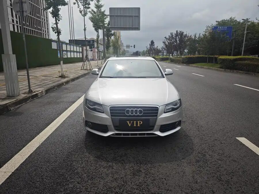 Audi A4L, 2010 — фото продавца с che168