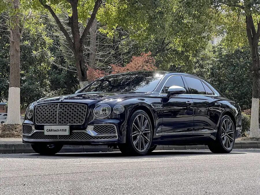 Bentley Flying Spur PHEV, 2022 — фото продавца с che168