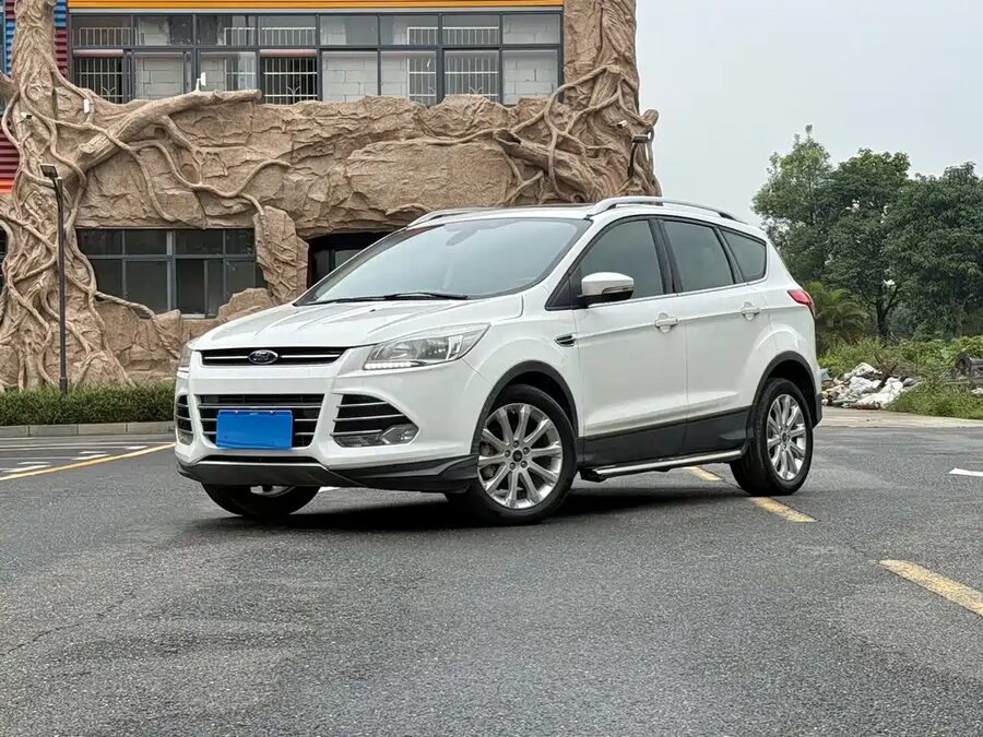 Ford Kuga, 2016 — фото продавца с che168