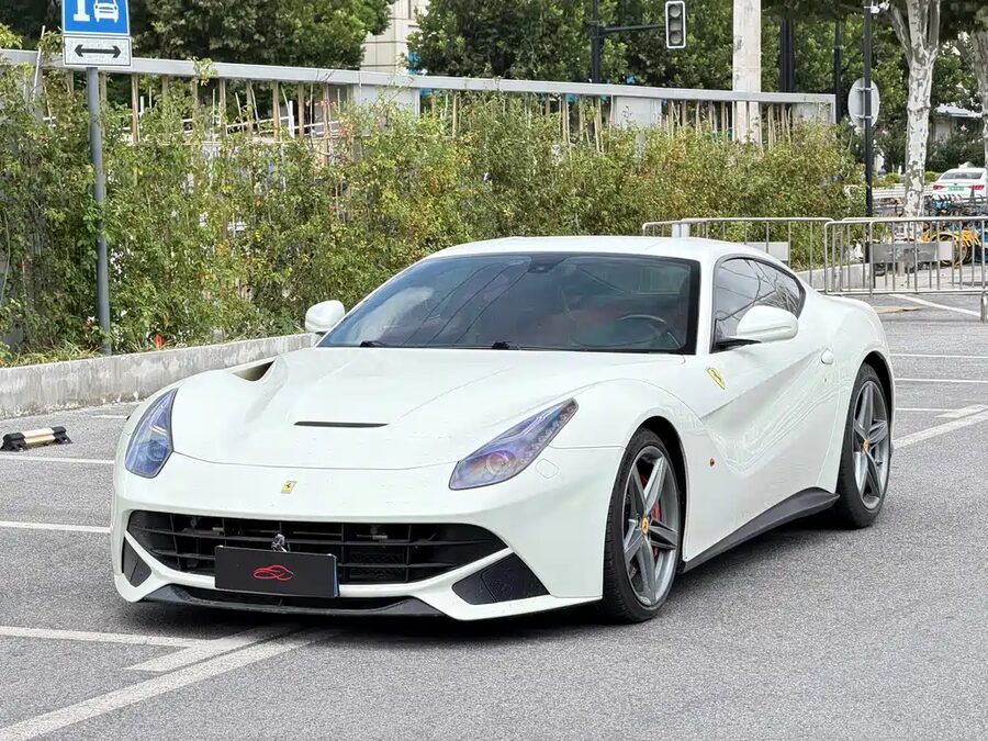 Ferrari F12berlinetta, 2013 — фото продавца с che168