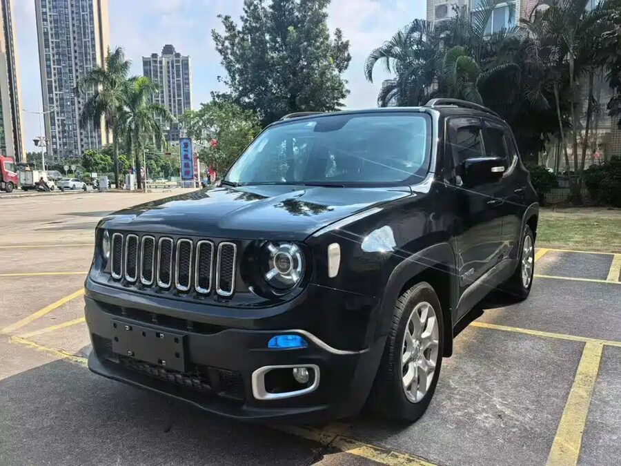 Jeep Renegade, 2017 — фото продавца с che168