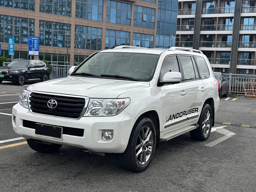 Toyota Land Cruiser, 2015 — фото продавца с che168