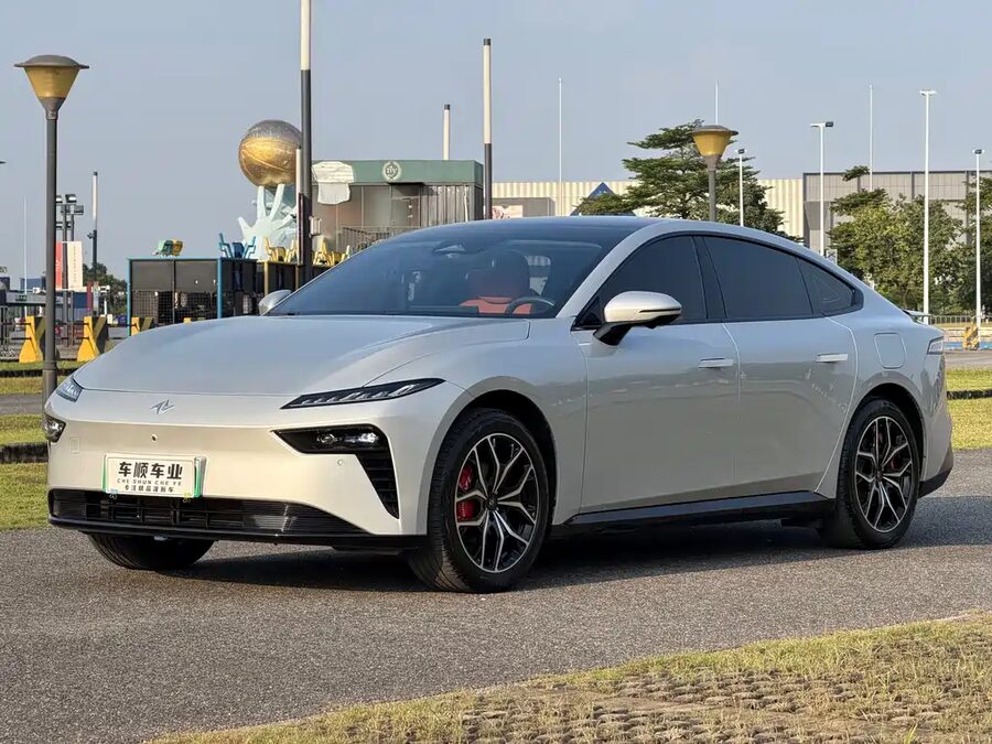 eπ eπ007, 2025 — фото продавца с che168