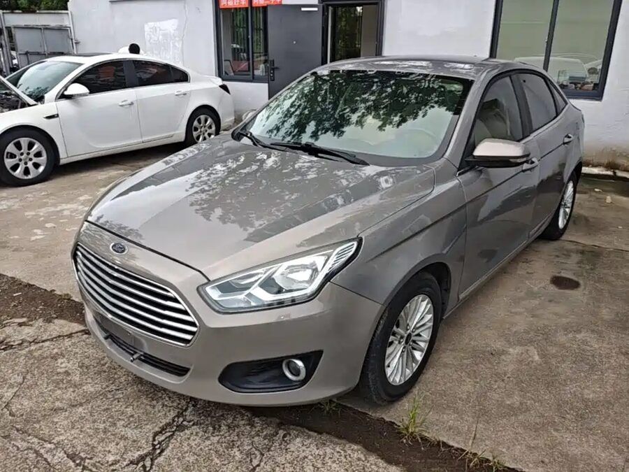 Ford Escort, 2015 — фото продавца с che168