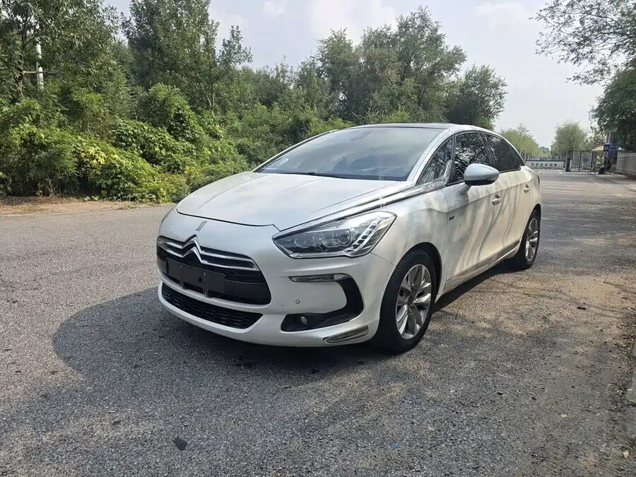 DS DS 5, 2015 — фото продавца с che168