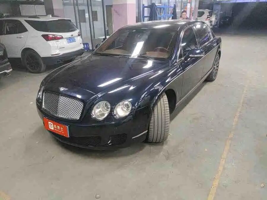 Bentley Flying Spur, 2011 — фото продавца с che168