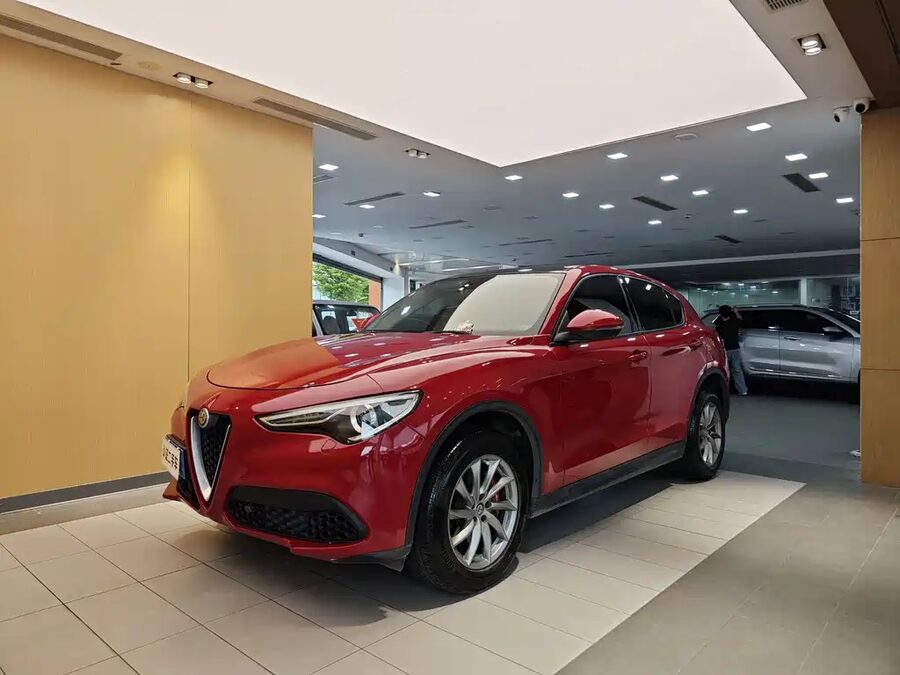 Alfa Romeo Stelvio, 2019 — фото продавца с che168