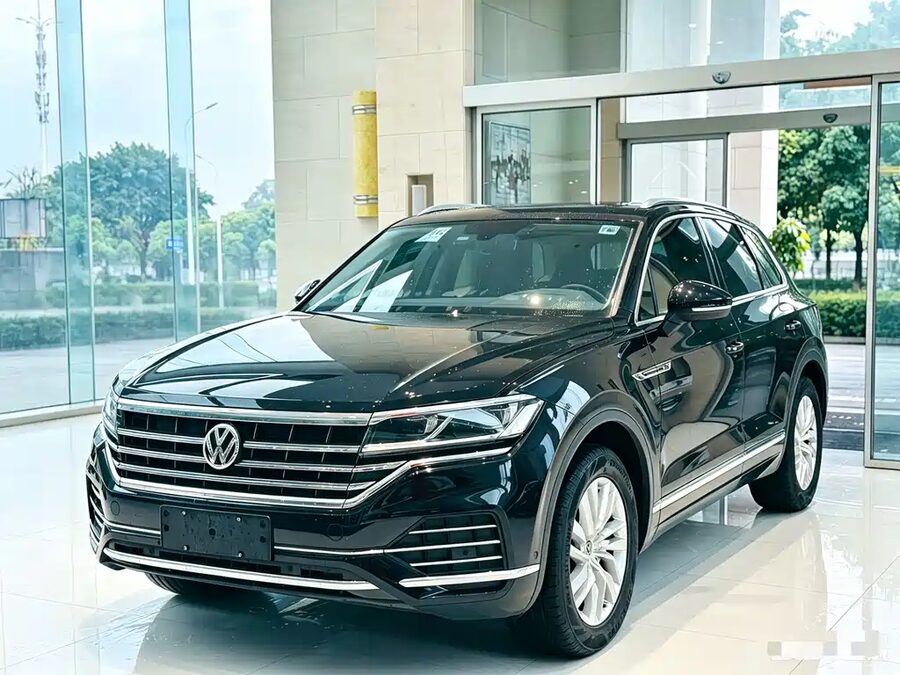 Volkswagen Touareg, 2019 — фото продавца с che168
