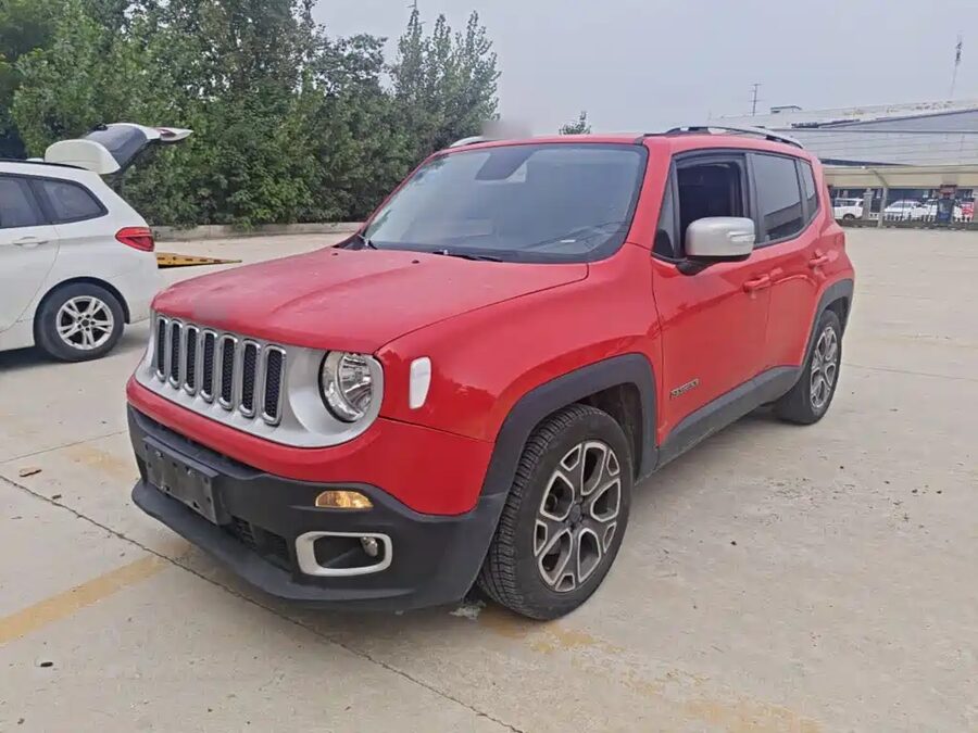 Jeep Renegade, 2016 — фото продавца с che168