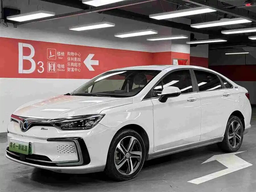 BAIC EU5, 2019 — фото продавца с che168
