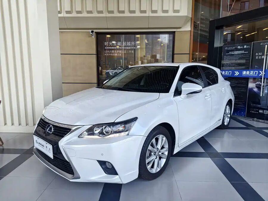 Lexus CT, 2015 — фото продавца с che168