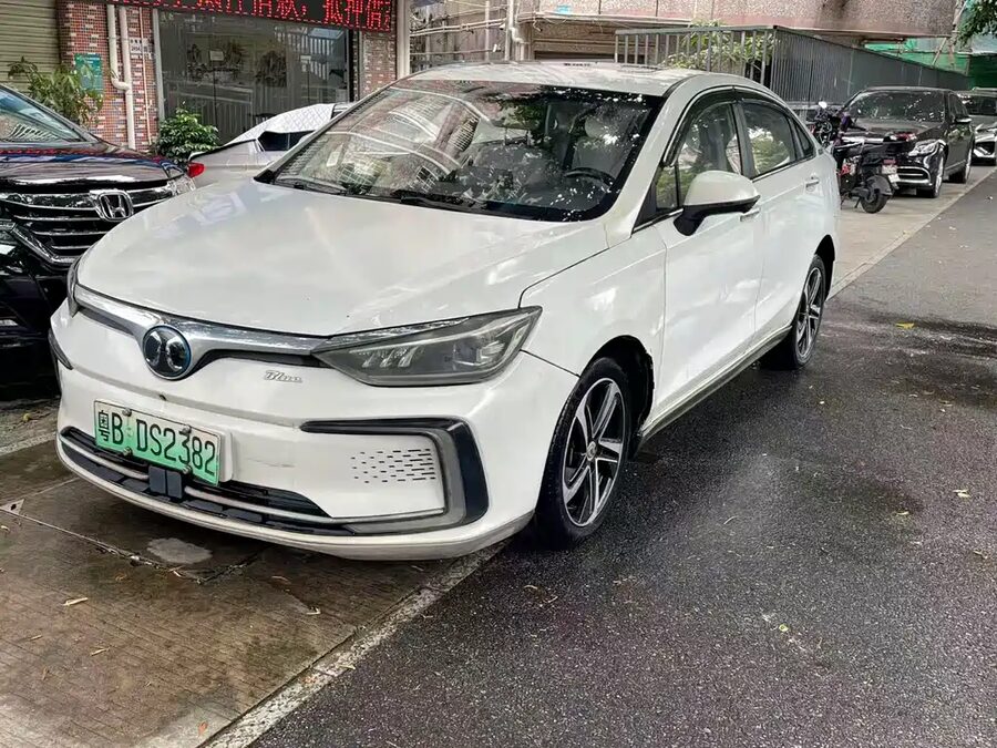 BAIC EU5, 2019 — фото продавца с che168