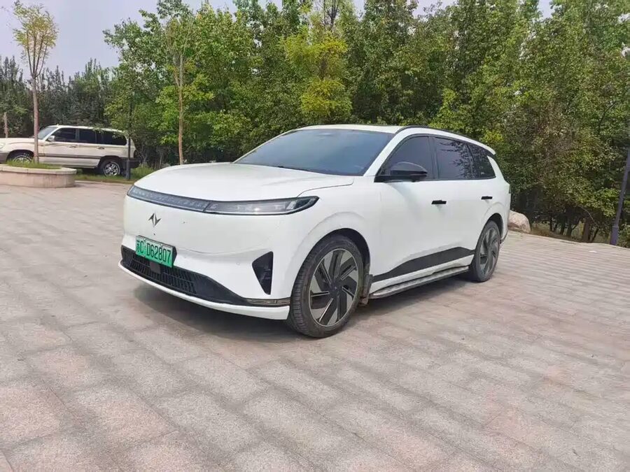 eπ eπ008, 2025 — фото продавца с che168