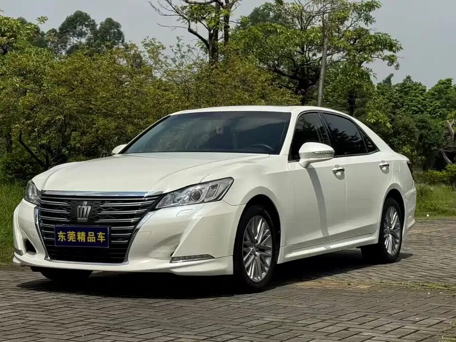 Toyota Crown, 2018 — фото продавца с che168