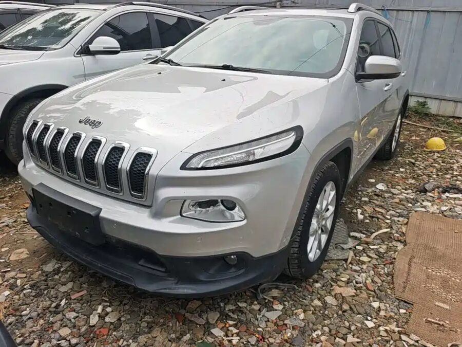 Jeep Cherokee, 2016 — фото продавца с che168