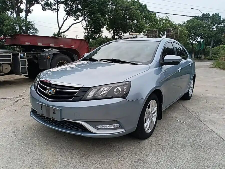 Geely Emgrand, 2015 — фото продавца с che168
