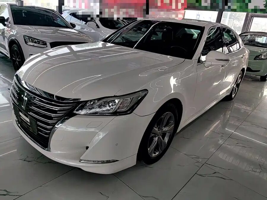 Toyota Crown, 2016 — фото продавца с che168