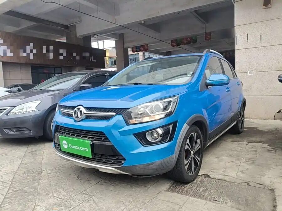 BAIC Senova X25, 2016 — фото продавца с che168