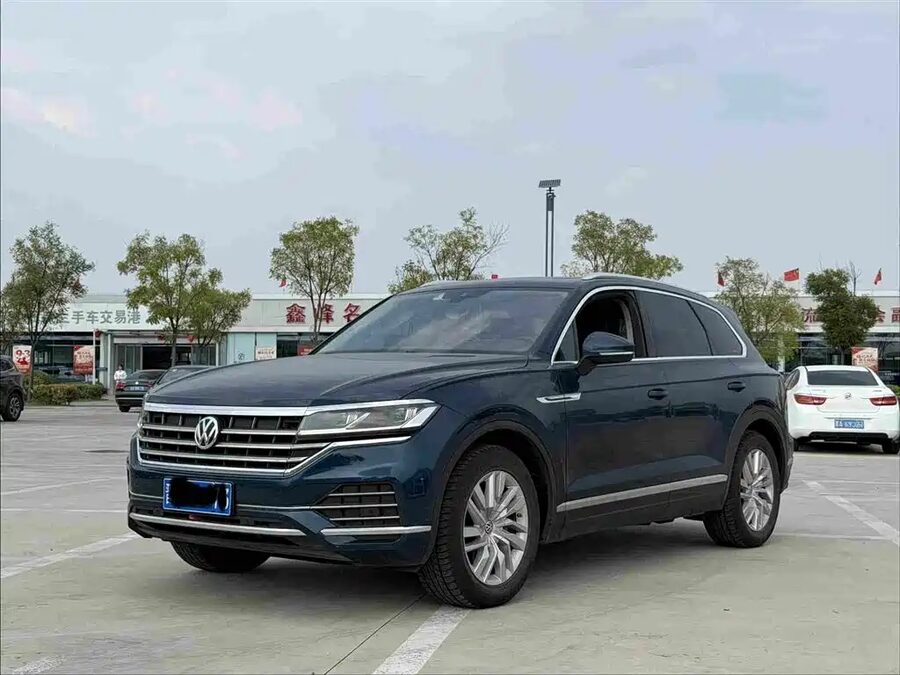 Volkswagen Touareg, 2019 — фото продавца с che168