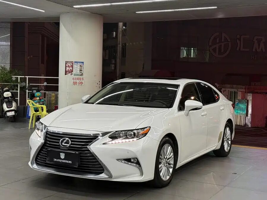 Lexus ES, 2018 — фото продавца с che168