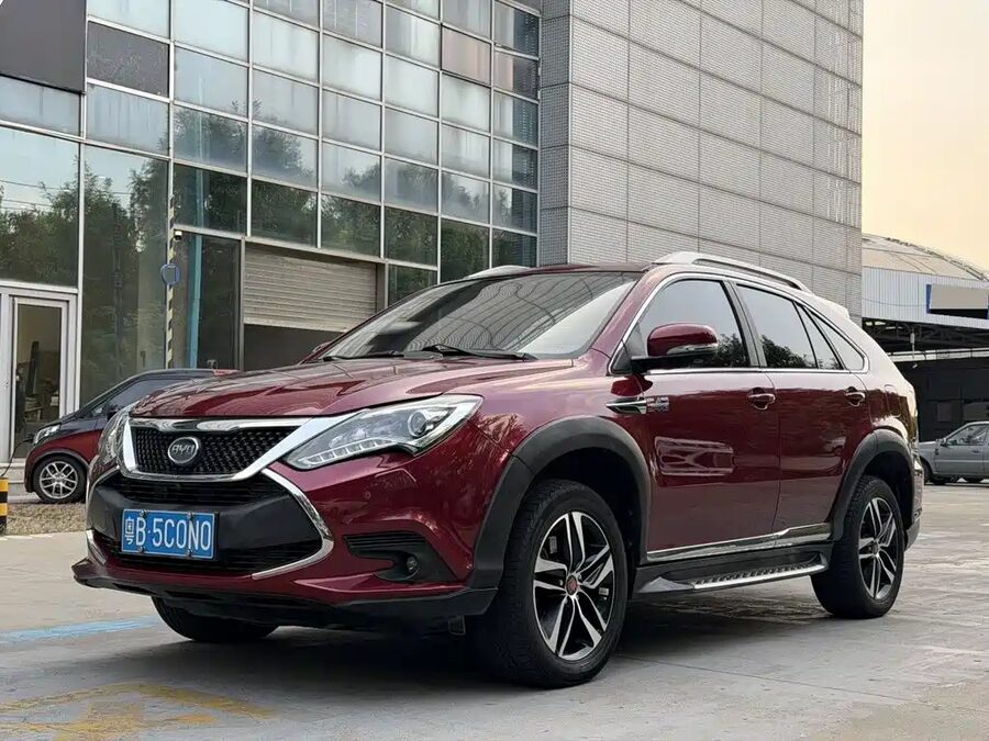 BYD Tang New Energy, 2015 — фото продавца с che168