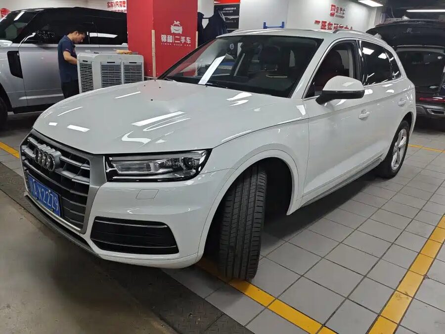 Audi Q5L, 2019 — фото продавца с che168