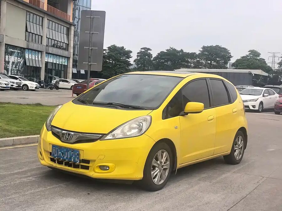 Honda Fit, 2013 — фото продавца с che168