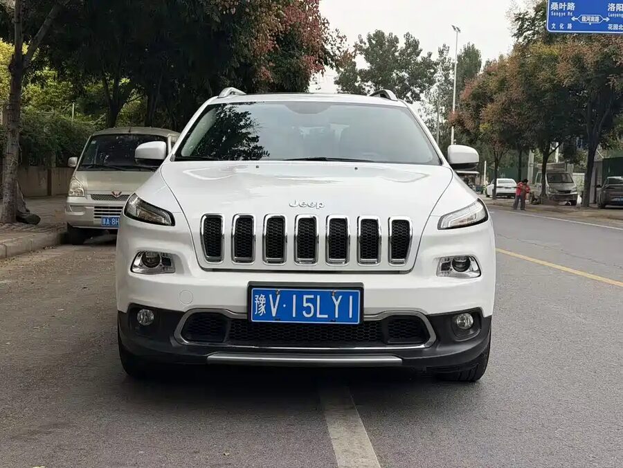 Jeep Cherokee, 2017 — фото продавца с che168
