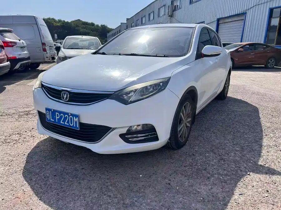 Changan Eado XT, 2015 — фото продавца с che168
