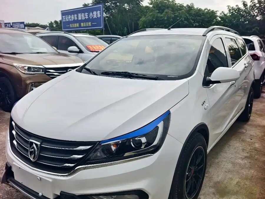 Baojun 310W, 2018 — фото продавца с che168