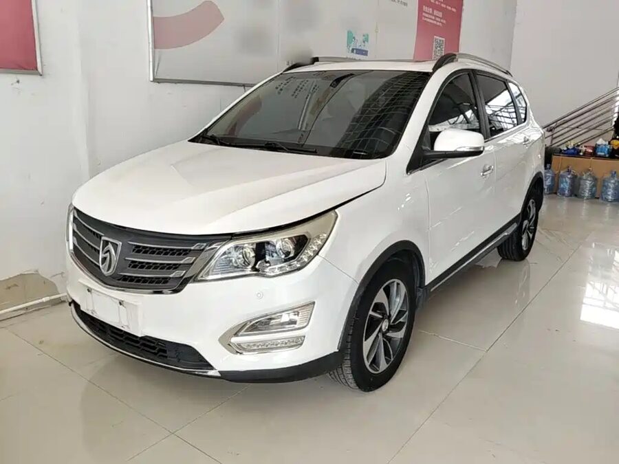 Baojun 560, 2016 — фото продавца с che168
