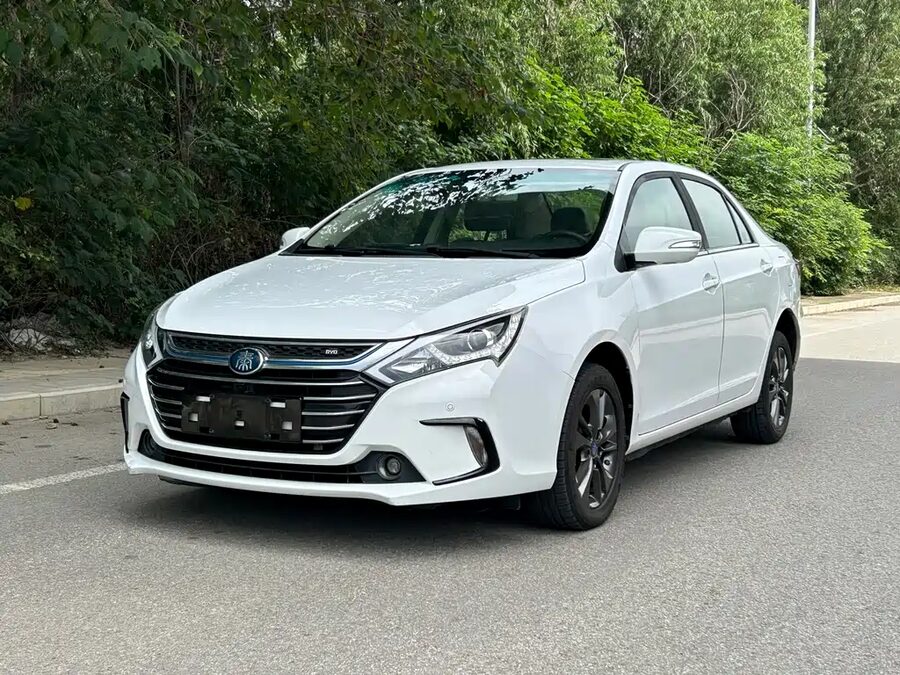 BYD Qin NEV, 2017 — фото продавца с che168